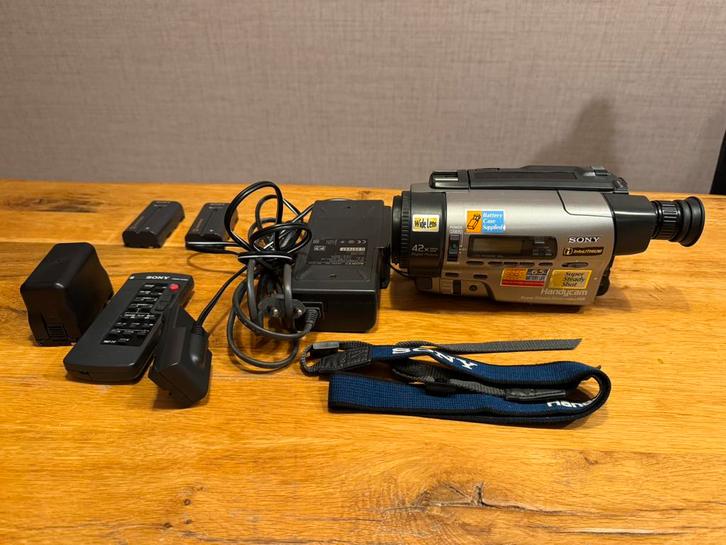 Sony Hi8 Camcorder – Volledig werkend met veel extra’s!, Audio, Tv en Foto, Videocamera's Analoog, Camera, Hi 8, Ophalen of Verzenden