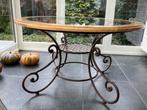 Sierlijke ronde tafel., Huis en Inrichting, Tafels | Eettafels, Ophalen, Zo goed als nieuw, Glas, Vier personen