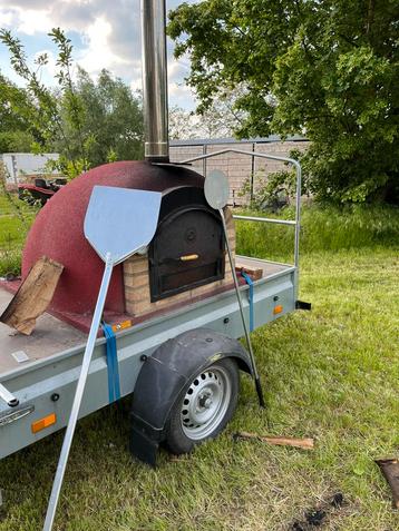 Pizzaoven te huur beschikbaar voor biedingen