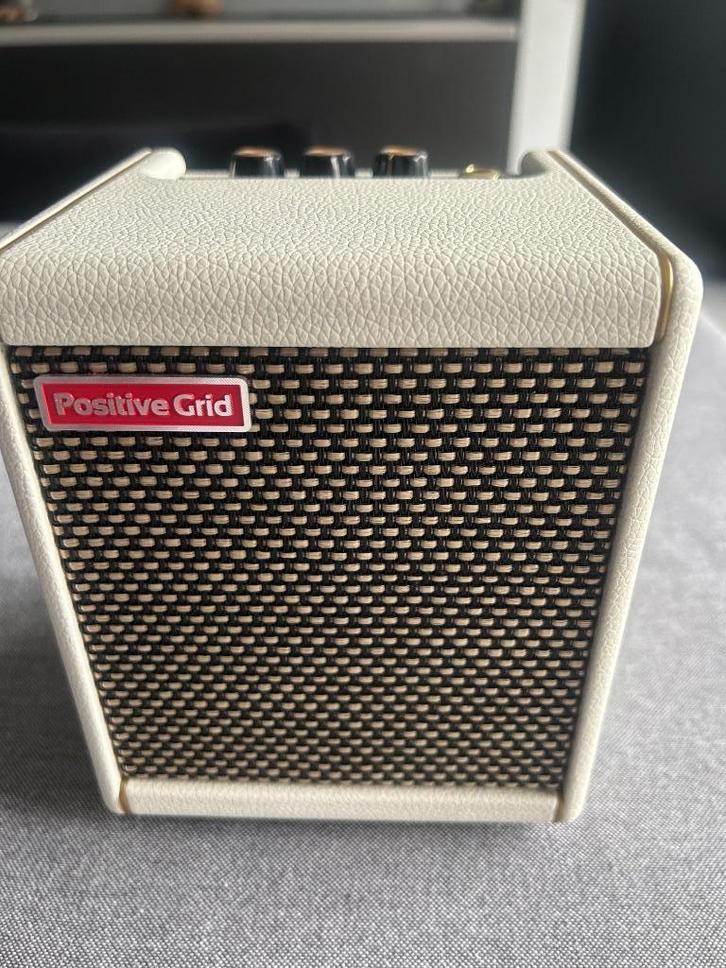 Positive Grid Spark Mini versterker + Levato MS-50 systeem, Muziek en Instrumenten, Versterkers | Bas en Gitaar, Zo goed als nieuw