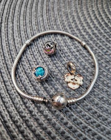 Pandora Disney  beschikbaar voor biedingen