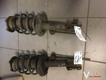 Fiat Doblo 1.6D '10 veerpoot links of rechts voor  beschikbaar voor biedingen