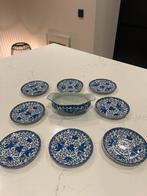 8 assiettes porcelaine japonaises + saucier (made in Japan), Antiquités & Art