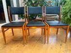 Mid-Century Teak stoelen met perfect zwart kunstleder, Huis en Inrichting, Stoelen, Ophalen, Zo goed als nieuw, Zwart