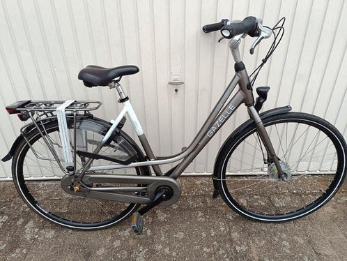 Damesfiets Merk Gazelle in goede staat, Fietsen en Brommers, Fietsen | Dames | Damesfietsen, Zo goed als nieuw, Gazelle, Versnellingen