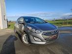 Hyundai i30 i30 1.4 Style - BENZINE - 45.000km - 12M GARANTI, Autos, Achat, Entreprise, 1820 kg, Noir