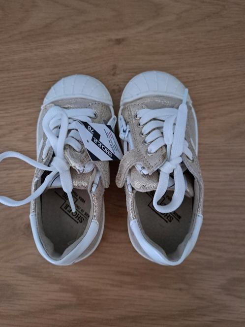 Chaussures  cuir métallisé  or. Pointure  22 ( neuve), Kinderen en Baby's, Babykleding | Schoentjes en Sokjes, Nieuw, Ophalen of Verzenden