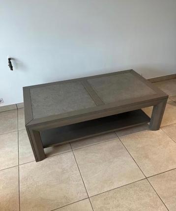 Salontafel in eikenhout  beschikbaar voor biedingen