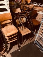 Vintage houten schoolstoelen en stapelstoelen, Antiek en Kunst, Ophalen