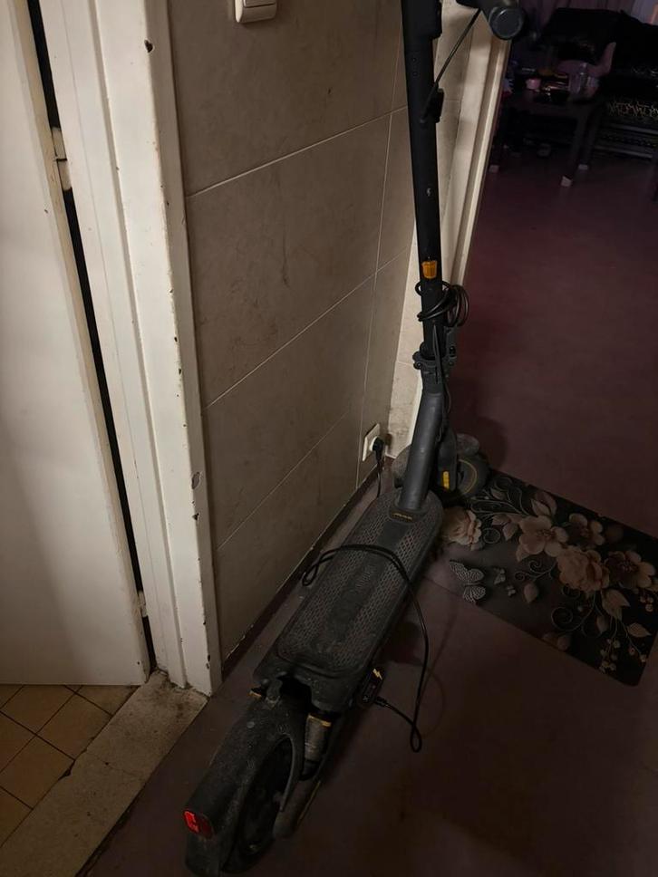 Ninebot g2 max, Fietsen en Brommers, Steps, Zo goed als nieuw, Ophalen