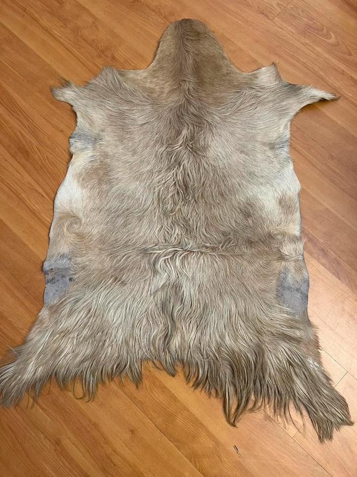 Geitenvacht, geitenvel, geitenhuid beige 95/65, Antiek en Kunst, Antiek | Tapijten, Tafelkleden en Textiel, Ophalen of Verzenden