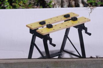 Nieuwstaat: Opvouwbare werkbank / workzone / 630x760x605 mm beschikbaar voor biedingen