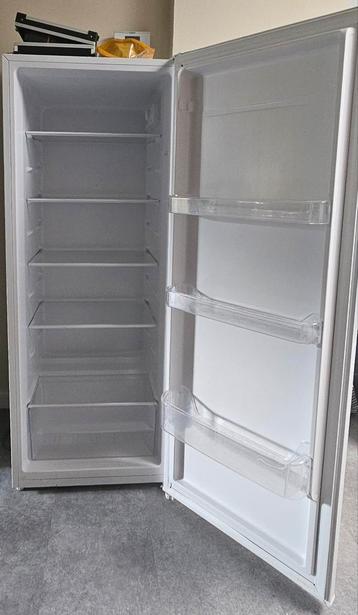 koelkast  beschikbaar voor biedingen