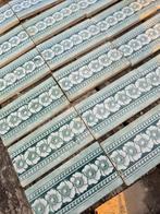 30 antieke randtegels 15x7,5 cm groen decor, Ophalen