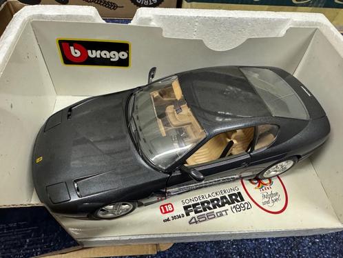 319 bburago 1/18 collectie, Hobby en Vrije tijd, Modelauto's | 1:18, Zo goed als nieuw, Auto, Burago, Ophalen