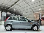 Ford Fiesta 1.3benzine met 75.000km - Airco* - Keuring, Auto's, Te koop, Zilver of Grijs, Berline, Benzine