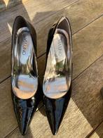 Chaussures à talons noires vernies de la marque Via Uno, Kleding | Dames, Schoenen, Schoenen met hoge hakken, Zo goed als nieuw