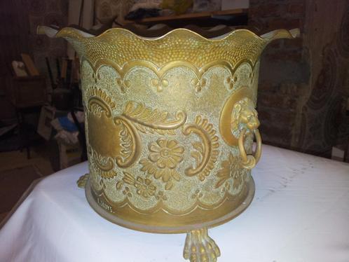 *** Vase en cuivre ciselé***, Antiquités & Art, Antiquités | Vases, Enlèvement