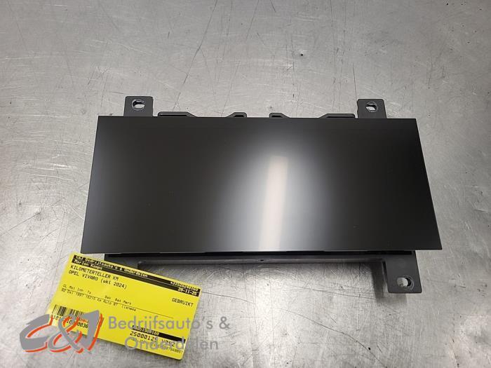 Compteur kilométrique KM d'un Opel Vivaro, Autos : Pièces & Accessoires, Tableau de bord & Interrupteurs, Opel, Utilisé, 3 mois de garantie