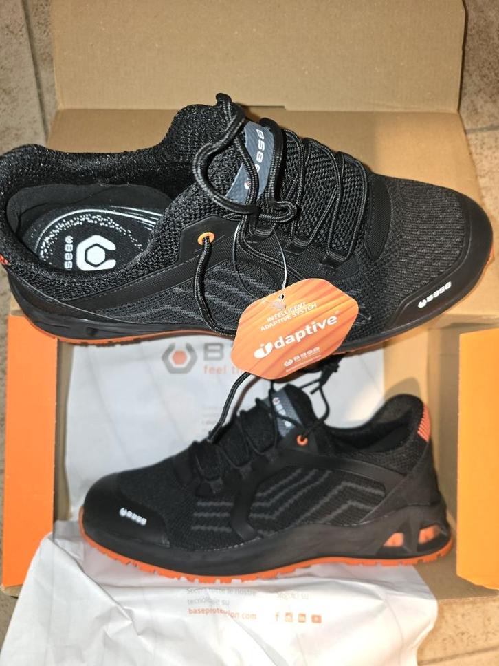 Base K-Twist O1SRC B1009A veiligheidsschoenen T44. NIEUW., Doe-het-zelf en Bouw, Veiligheidskleding, Nieuw, Ophalen of Verzenden