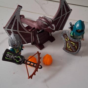 PLAYMOBIL kleine katapult ridder groene draak beschikbaar voor biedingen