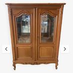Vitrine met 2 deuren in massief hout., Ophalen, Glas