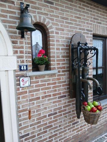waterpomp, bronzen kloosterbel, bronzen trekbel,antiek,12 kg beschikbaar voor biedingen