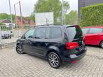 Volkswagen Touran 1.2 TSI 7 Plaatsen * 1 JAAR GARANTIE *, Voorwielaandrijving, Euro 5, Gebruikt, Zwart