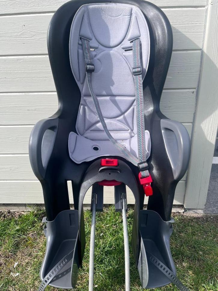 Fietszitje OK baby in perfecte staat, Fietsen en Brommers, Fietsaccessoires | Fietsstoeltjes, Zo goed als nieuw, Achterzitje, Voetsteuntjes