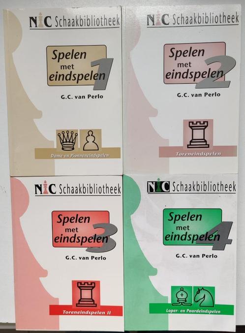 Spelen met eindspelen, vierdelig, Boeken, Hobby en Vrije tijd, Zo goed als nieuw, Geschikt voor kinderen, Ophalen of Verzenden