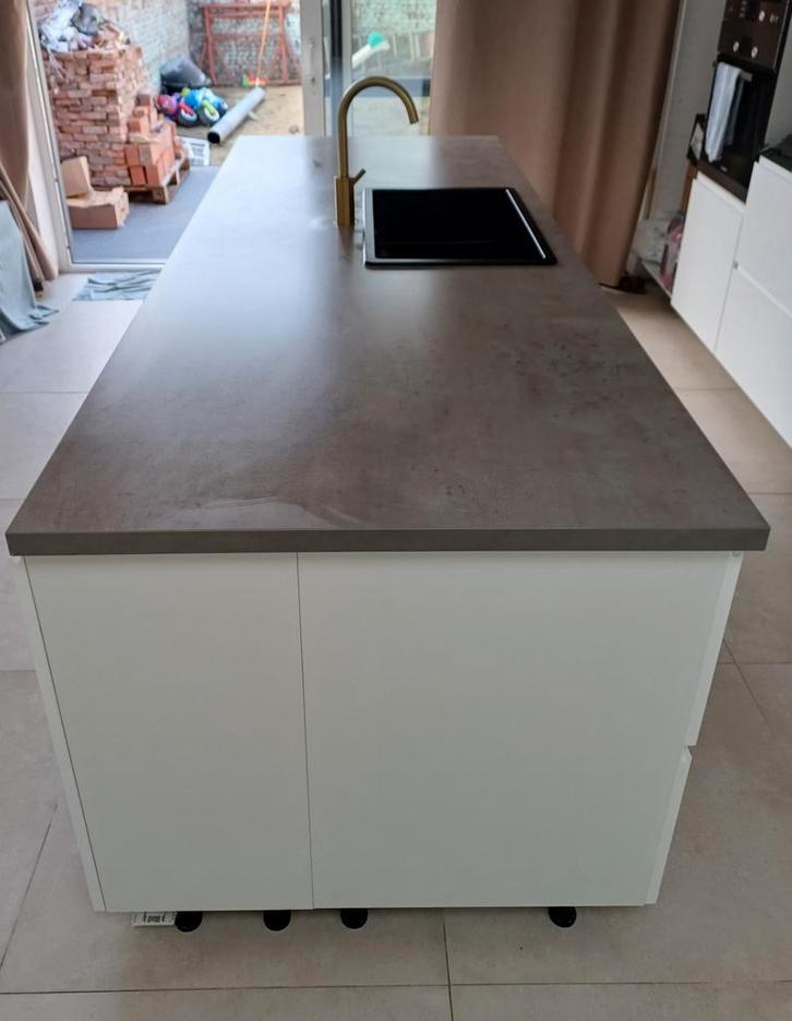 2 Keukenwerkbladen, Huis en Inrichting, Keuken | Keukenelementen, Zo goed als nieuw, Ophalen