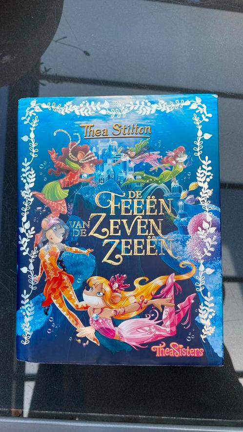 Thea Stilton - De feeën van de Zeven Zeeën, Livres, Livres pour enfants | Jeunesse | Moins de 10 ans, Comme neuf, Enlèvement ou Envoi