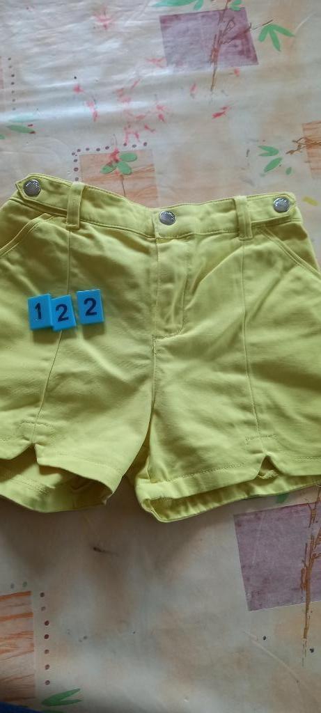 short Mayoral jaune taille 122, Enfants & Bébés, Vêtements enfant | Taille 122, Comme neuf, Fille, Pantalon, Enlèvement ou Envoi