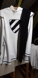 Kostums, Enlèvement