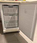 Vrijstaande diepvriezer Bosch tafelmodel, Elektronische apparatuur, Vriezers en Diepvrieskisten, Gebruikt, Minder dan 85 cm, Minder dan 60 cm