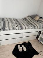 Ikea bed, Huis en Inrichting, Slaapkamer | Complete slaapkamers, Ophalen, Zo goed als nieuw