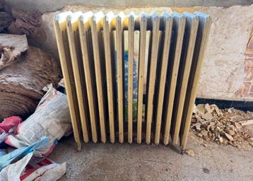 6 gietijzeren radiatoren beschikbaar voor biedingen