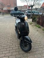 Gts Toscana - 25km/h, Fietsen en Brommers, Scooters | Overige merken, Ophalen, Klasse A (25 km/u), Zo goed als nieuw, Benzine