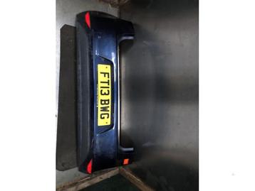 Achterbumper van een Volkswagen Golf (LH5X) beschikbaar voor biedingen