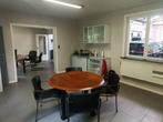 Elegante eettafel / kantoortafel in fineerhout met 4 stoelen, Ophalen, Gebruikt, Bureau