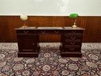 Klassiek Engels Chesterfield Bureau, Antiek en Kunst, Ophalen of Verzenden