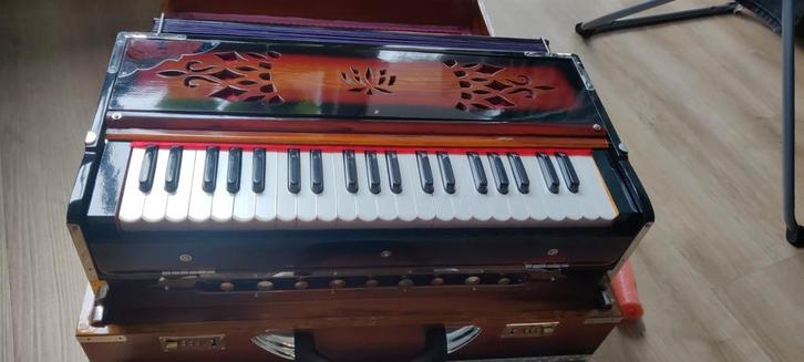 New Harmonium - Ons Fabrikant, Muziek en Instrumenten, Overige Muziek en Instrumenten, Ophalen of Verzenden