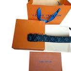 Louis Vuitton belt, Verzenden