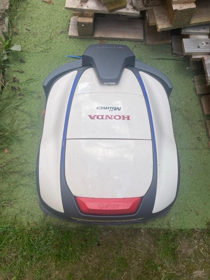 Robot tondeuse Honda Miimo HRM 1500 live, Jardin & Terrasse, Tondeuses robotisées, Comme neuf, 20 à 25 cm, Contrôlable via l'application