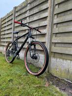 Version personnalisée de Cube Reaction, Enlèvement, Comme neuf