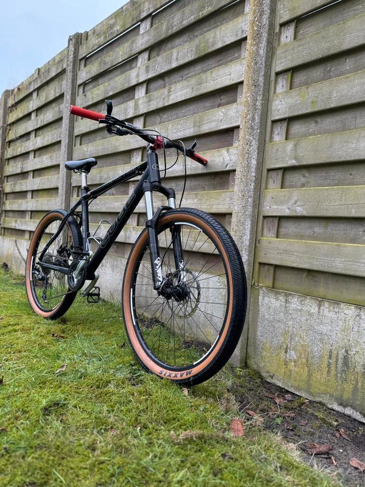 Version personnalisée de Cube Reaction, Vélos & Vélomoteurs, Vélos | VTT & Mountainbikes, Comme neuf, Enlèvement