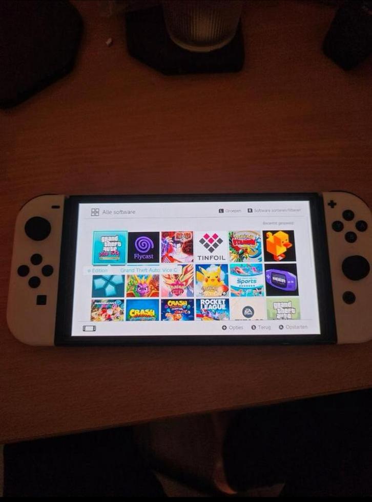 Nintendo switch met modchip, Games en Spelcomputers, Spelcomputers | Nintendo Switch, Gebruikt, Switch 2019 Upgrade, Zonder controller