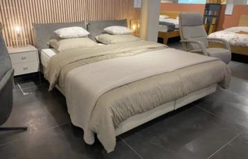 Boxspring Aster 180x200cm - TOONZAALMODEL beschikbaar voor biedingen