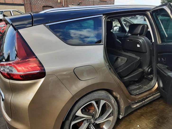 AILE ARRIÈRE DROIT Renault Scénic IV (RFAJ), Autos : Pièces & Accessoires, Carrosserie & Tôlerie, Garde-boue, Renault, Arrière