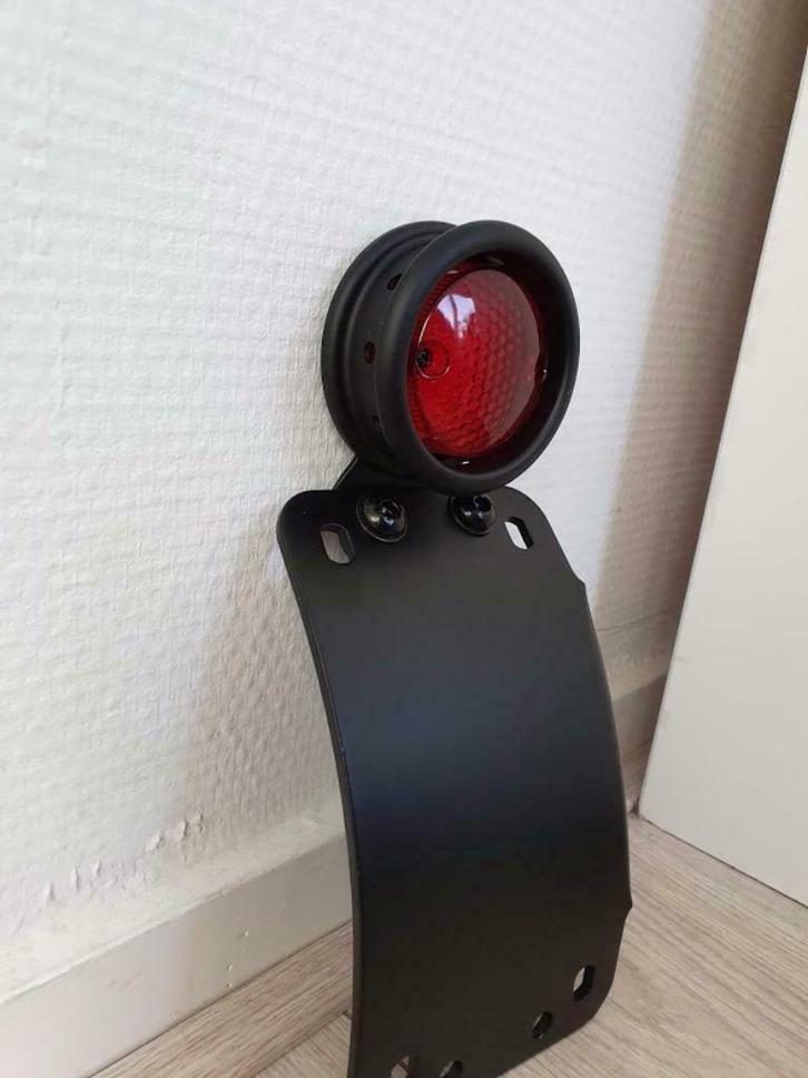 side mount kentekenplaathouder + compact achterlicht, Motoren, Onderdelen | Merk-onafhankelijk, Nieuw, Ophalen of Verzenden